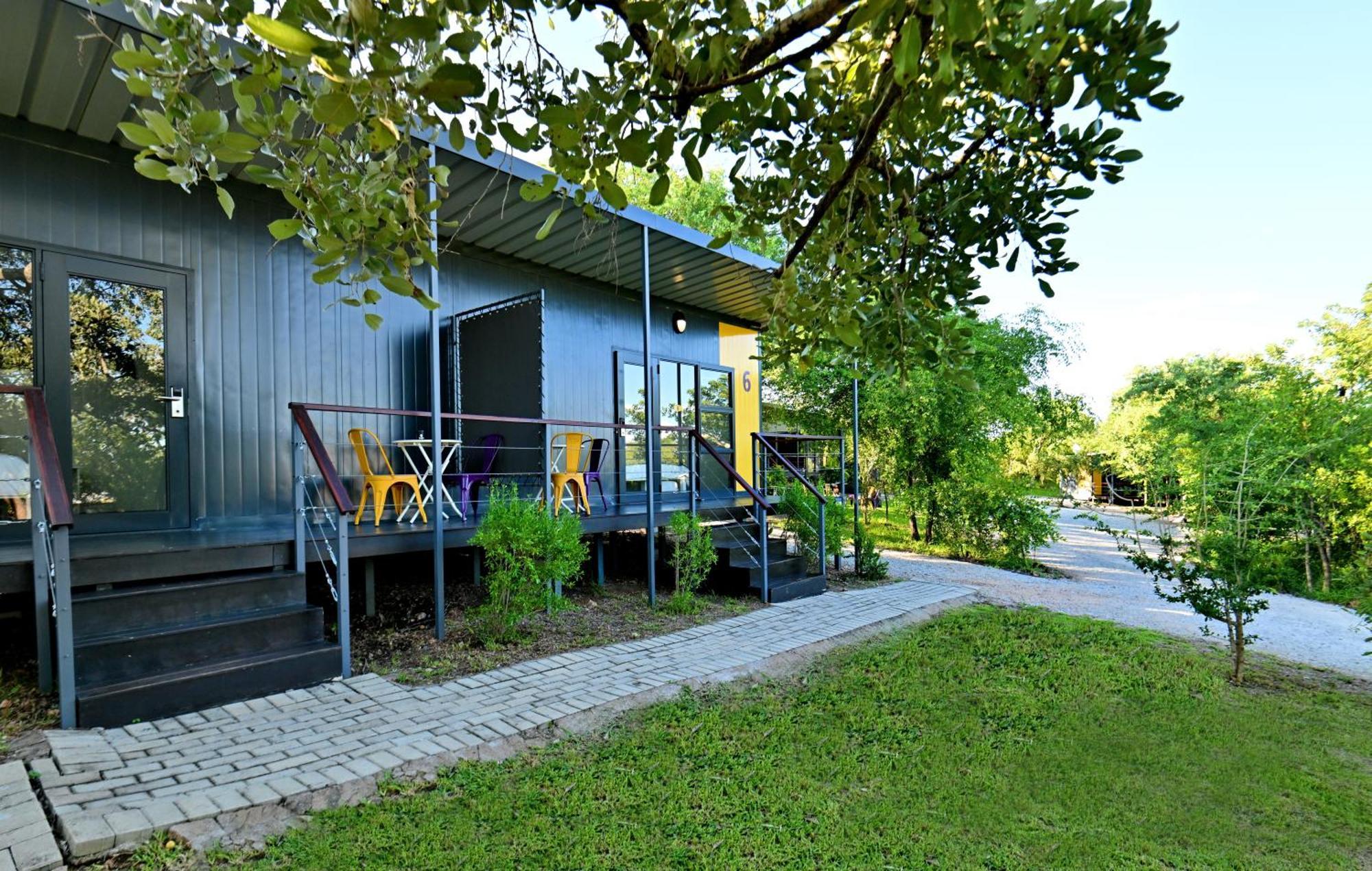 Sleepover Kruger Gate Skukuza Exterior foto